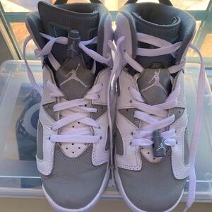 Big kids Jordan 6 Retro “Cool Grey” no box